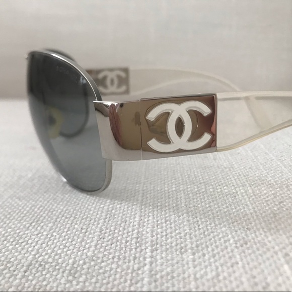 CHANEL Aviator Sunglasses - Picture 2 of 14